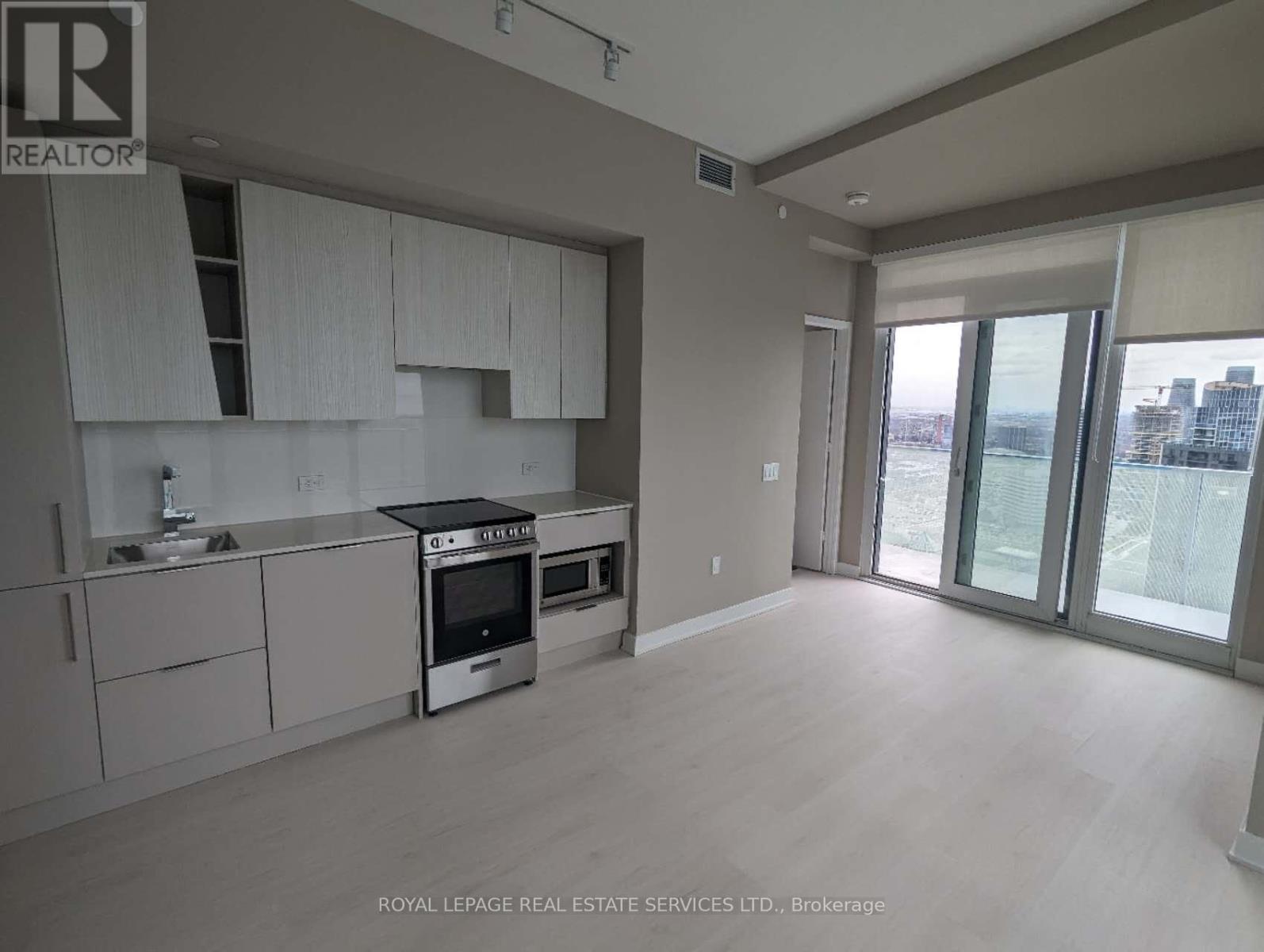 3003 - 3900 Confederation Parkway, Mississauga, Ontario  L5B 0M3 - Photo 7 - W13095990