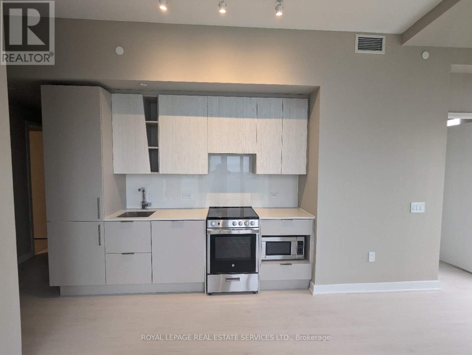 3003 - 3900 Confederation Parkway, Mississauga, Ontario  L5B 0M3 - Photo 9 - W13095990