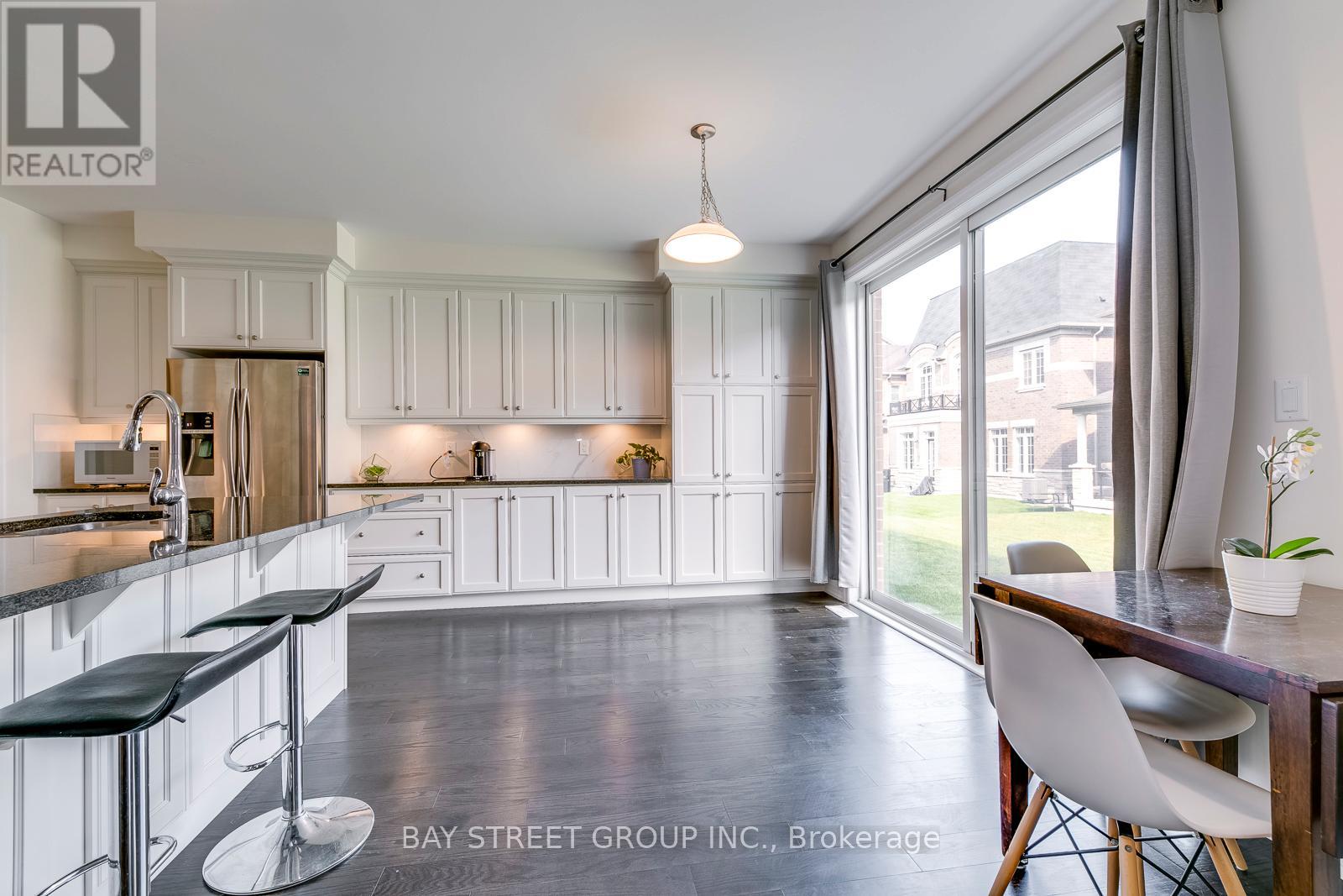 366 Harold Dent Trail, Oakville, Ontario  L6M 0N3 - Photo 13 - W13096024