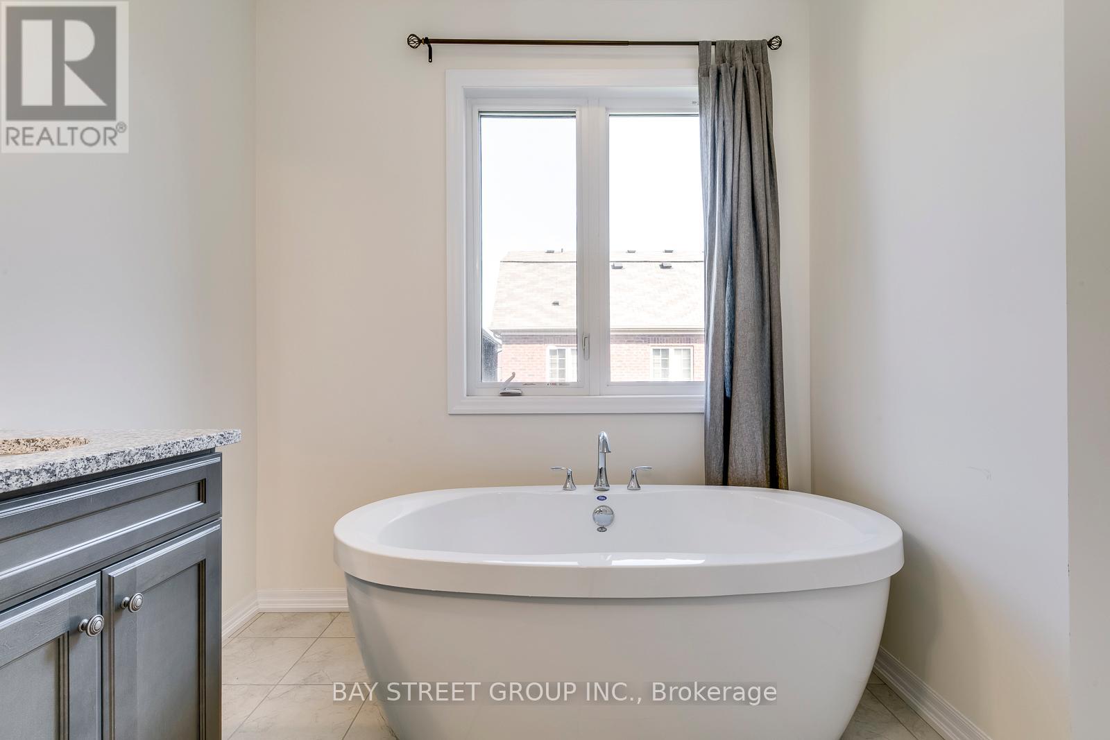 366 Harold Dent Trail, Oakville, Ontario  L6M 0N3 - Photo 29 - W13096024