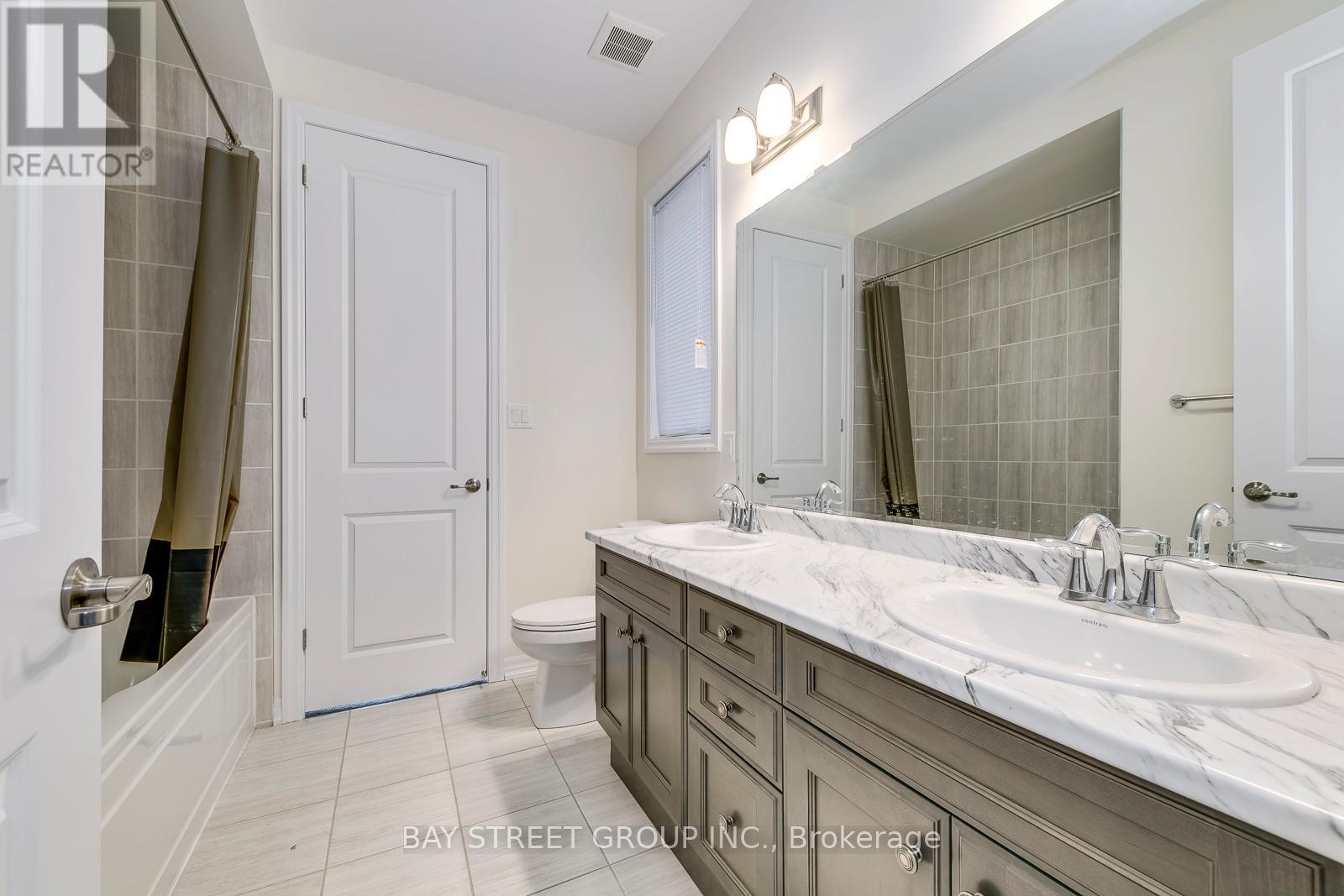 366 Harold Dent Trail, Oakville, Ontario  L6M 0N3 - Photo 33 - W13096024