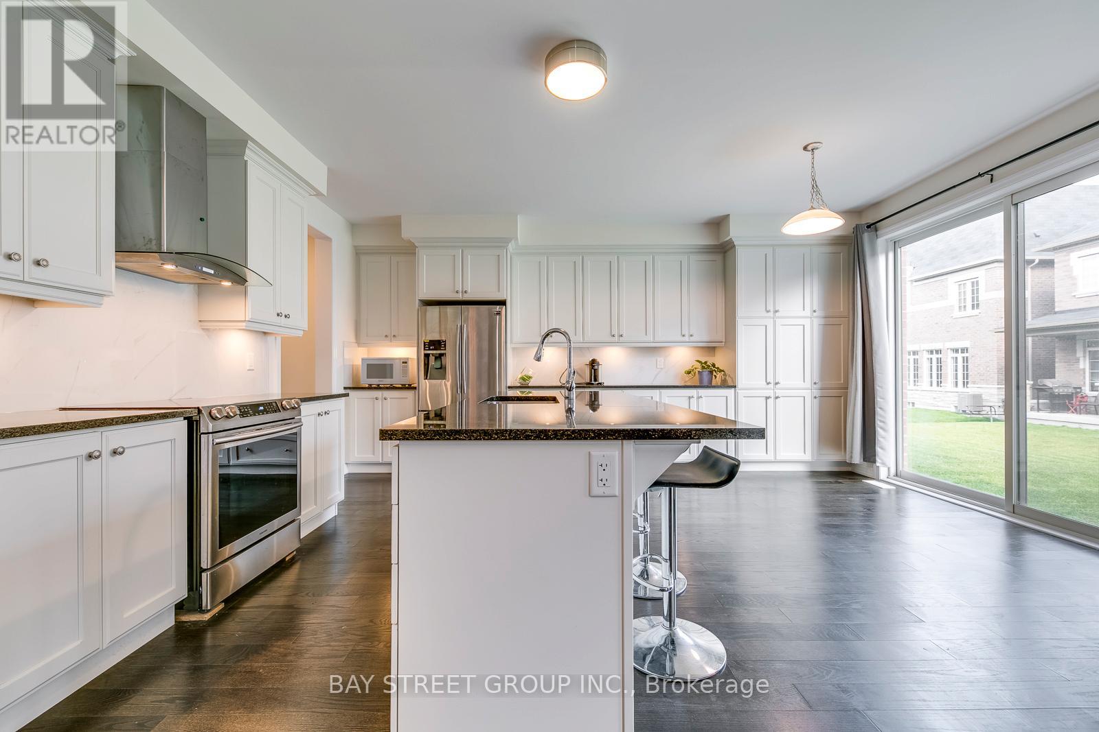 366 Harold Dent Trail, Oakville, Ontario  L6M 0N3 - Photo 9 - W13096024