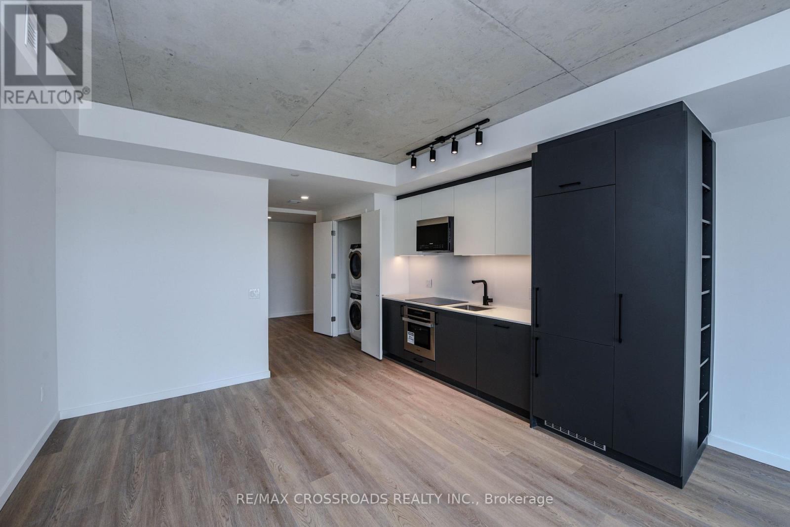 520 - 689 The Queensway Drive, Toronto, Ontario  M8Y 1L1 - Photo 13 - W13096040