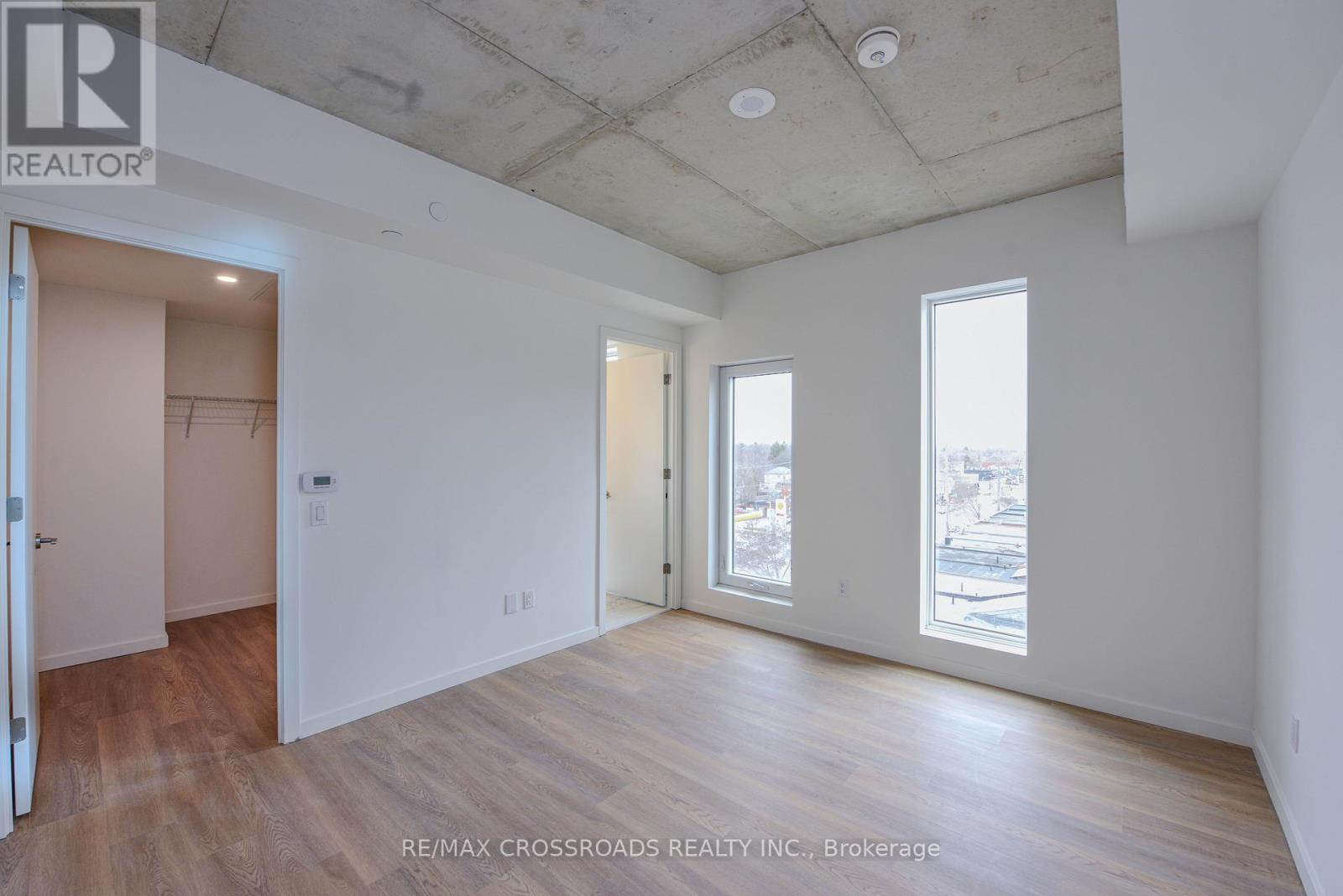 520 - 689 The Queensway Drive, Toronto, Ontario  M8Y 1L1 - Photo 5 - W13096040