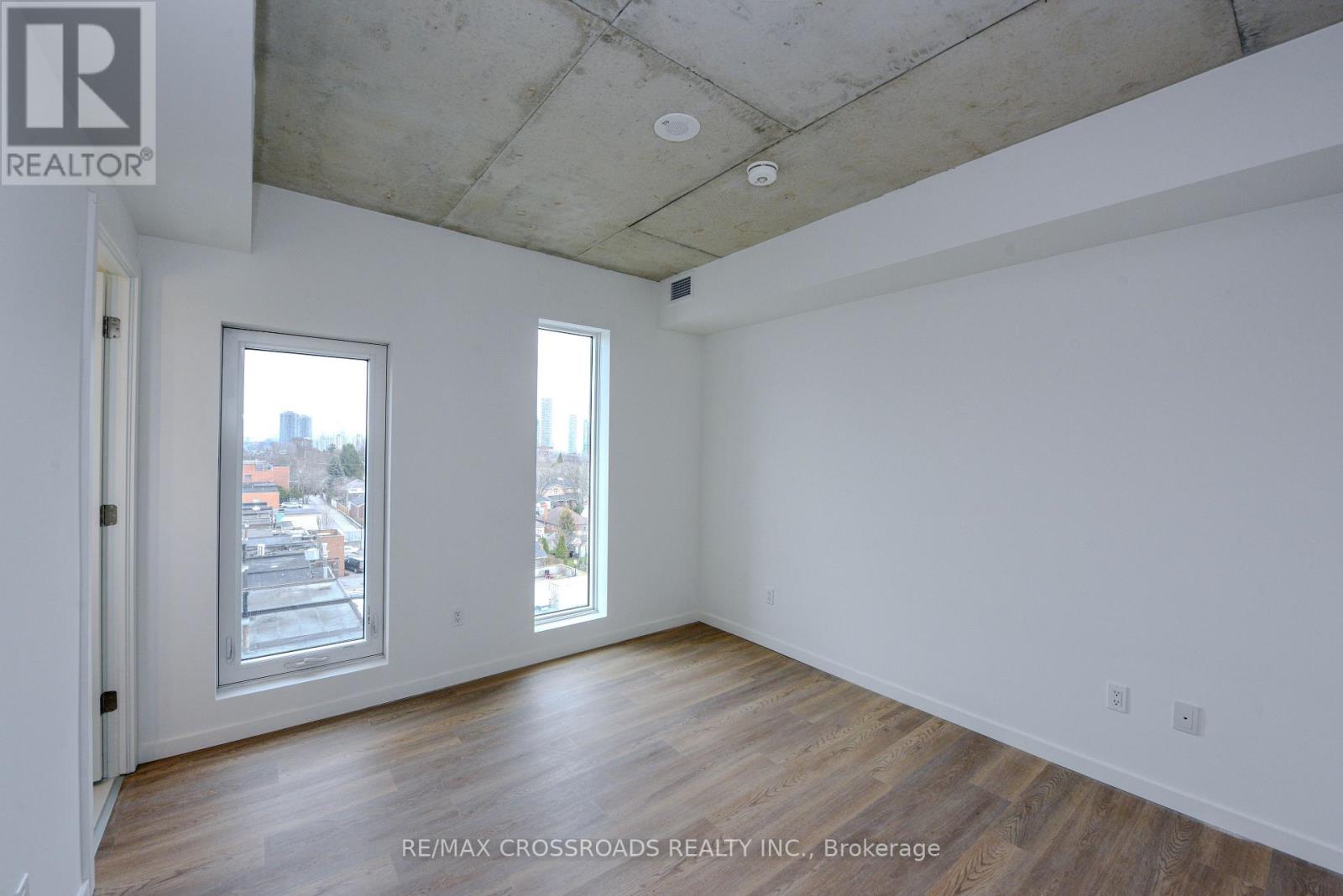 520 - 689 The Queensway Drive, Toronto, Ontario  M8Y 1L1 - Photo 7 - W13096040