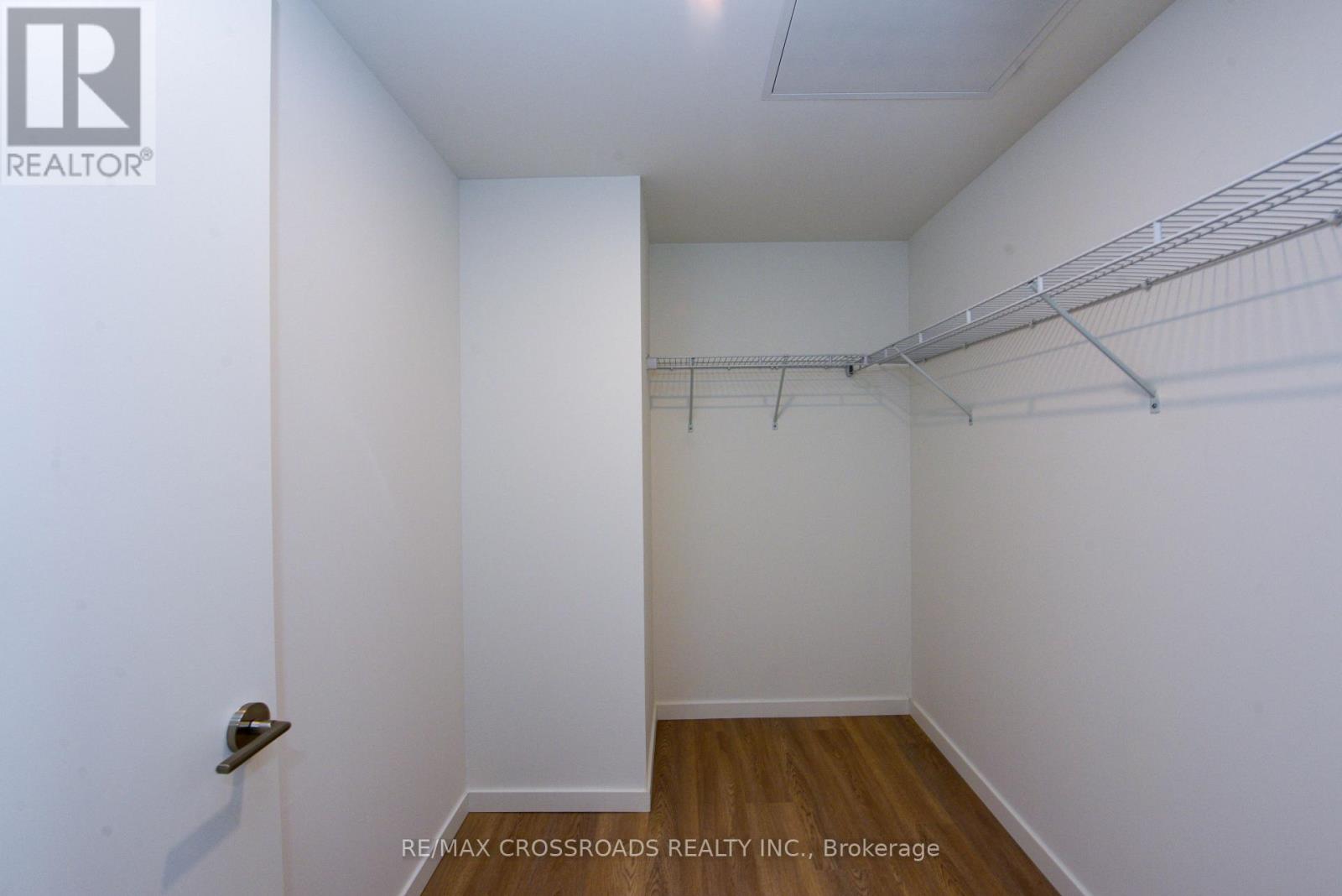 520 - 689 The Queensway Drive, Toronto, Ontario  M8Y 1L1 - Photo 8 - W13096040