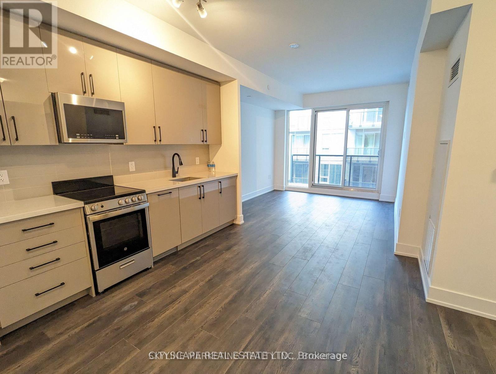 549 - 2450 Old Bronte Road, Oakville, Ontario  L6M 5P6 - Photo 1 - W13096066