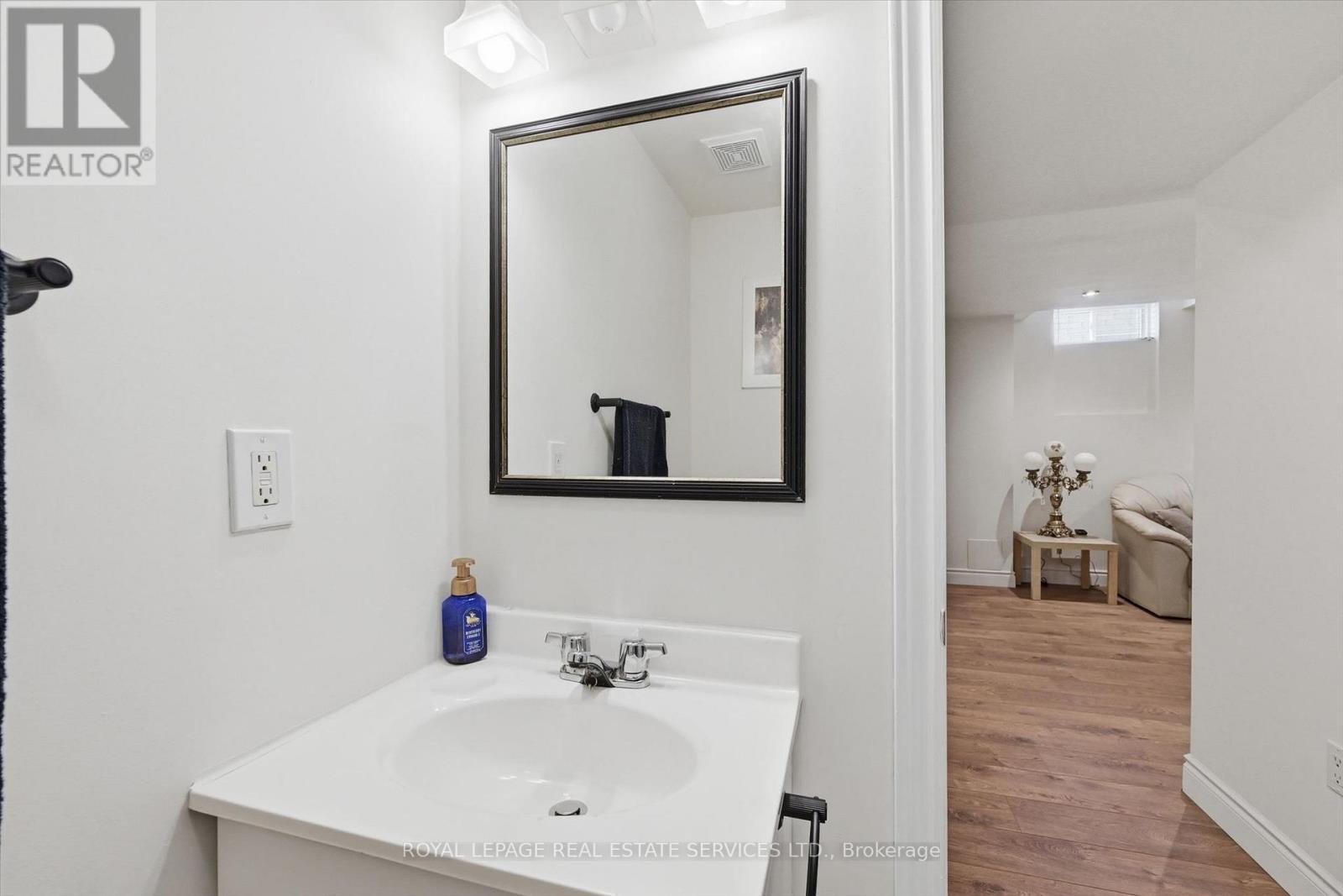 2605 Longridge Crescent, Oakville, Ontario  L6H 6S1 - Photo 32 - W13096068