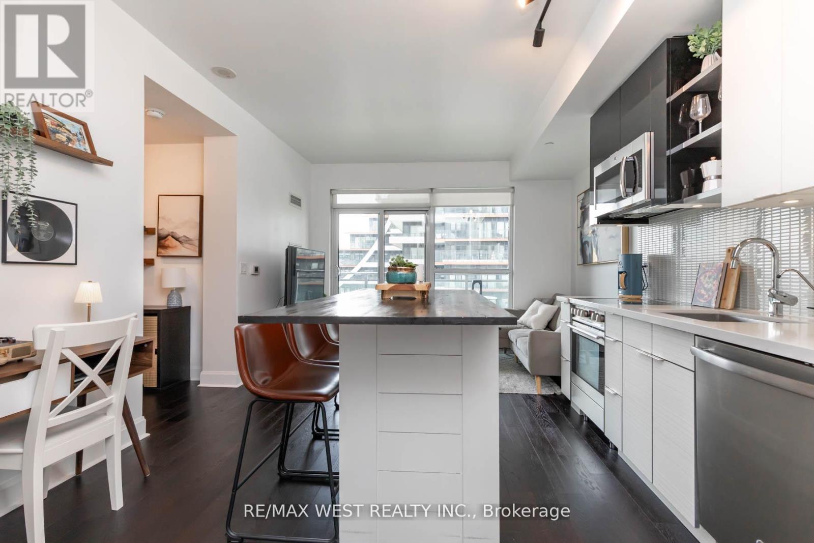 802 - 33 Shore Breeze Drive, Toronto, Ontario  M8V 1A1 - Photo 3 - W13096090