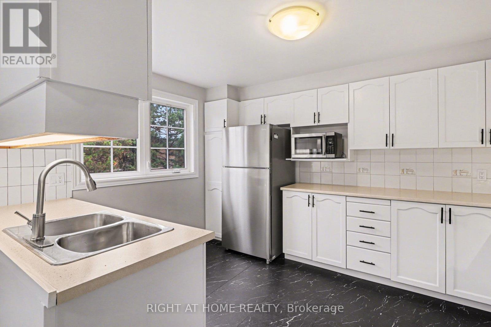 26 Wrenwood Crescent, Ottawa, Ontario  K2G 5V5 - Photo 19 - X13066472
