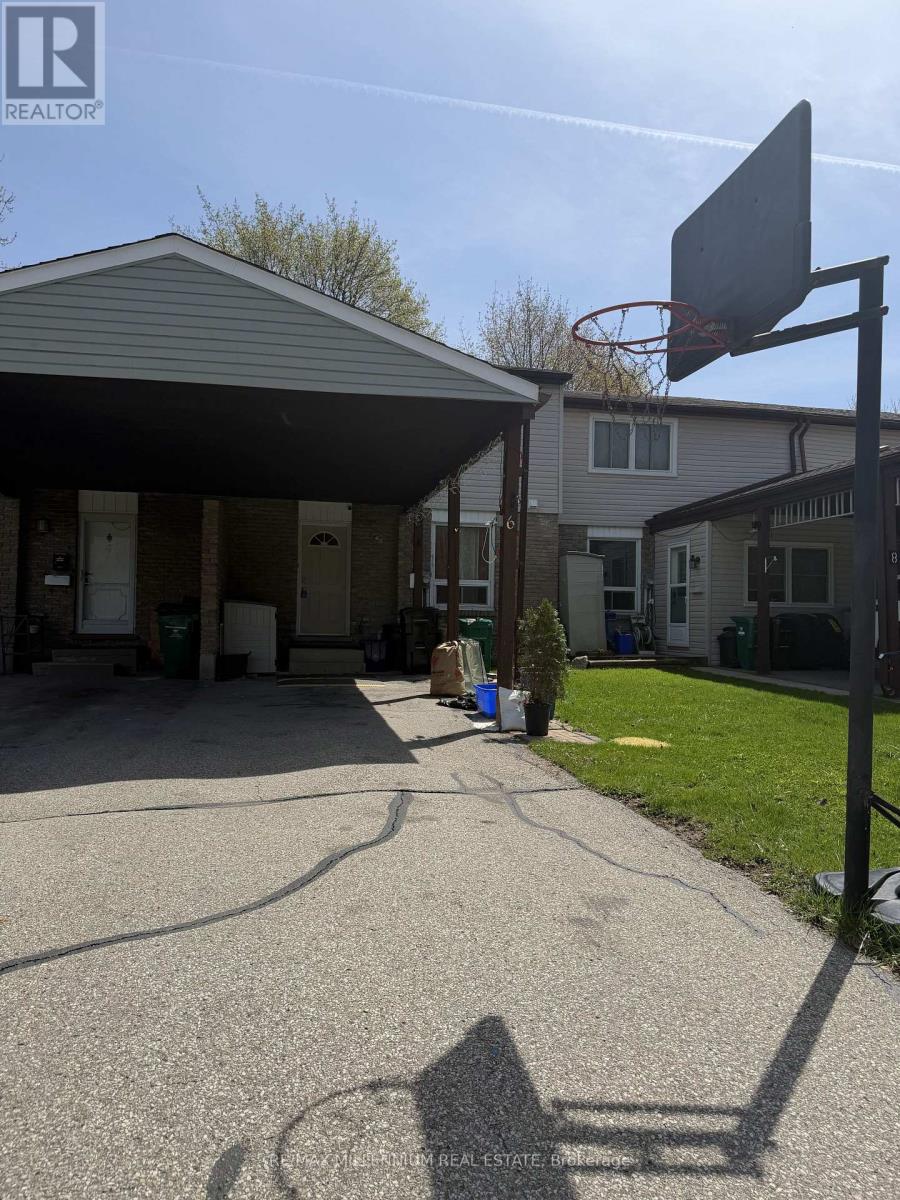 6 Cedarhill Crescent, Kitchener, Ontario  N2E 2H4 - Photo 2 - X13095772