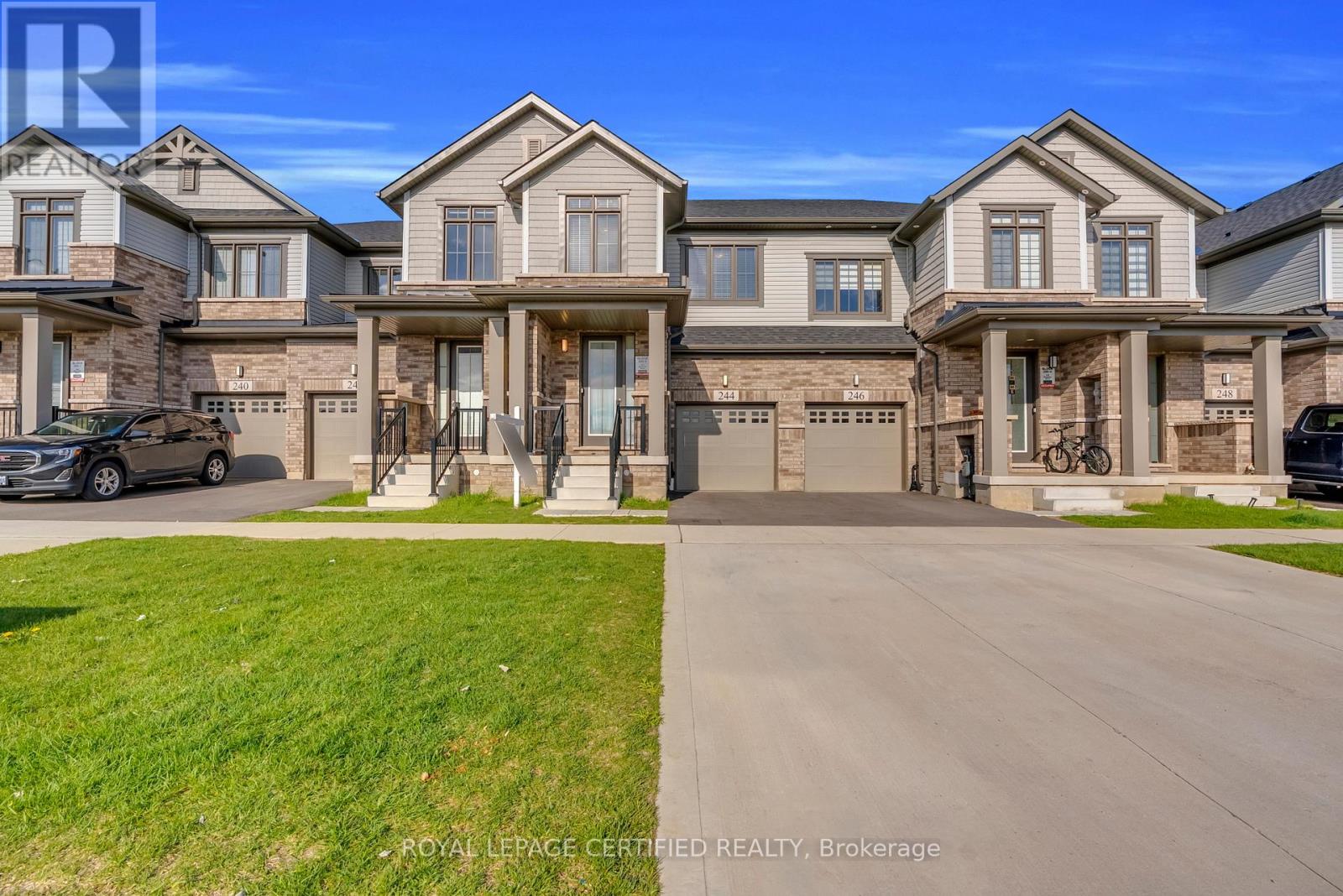 244 Newman Drive, Cambridge, Ontario  N1S 0E1 - Photo 3 - X13095898