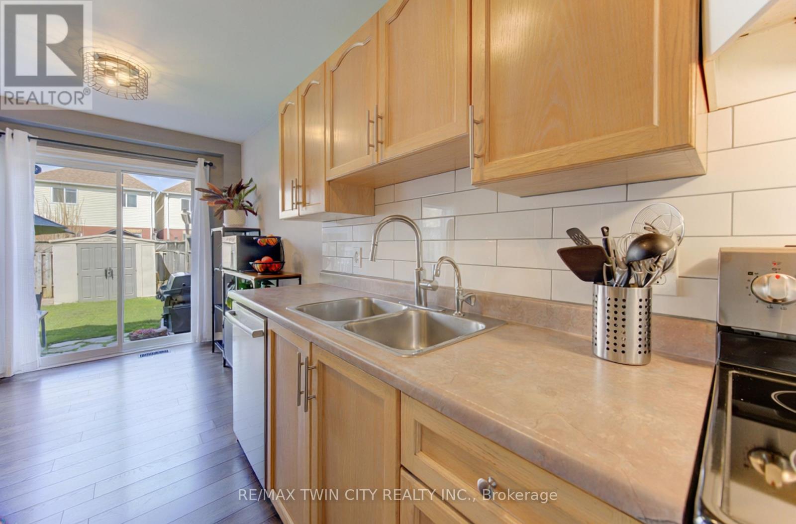 18 Carriage Hill Trail, Woolwich, Ontario  N3B 3K7 - Photo 18 - X13096008