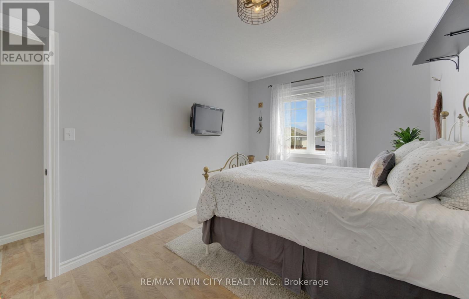 18 Carriage Hill Trail, Woolwich, Ontario  N3B 3K7 - Photo 21 - X13096008