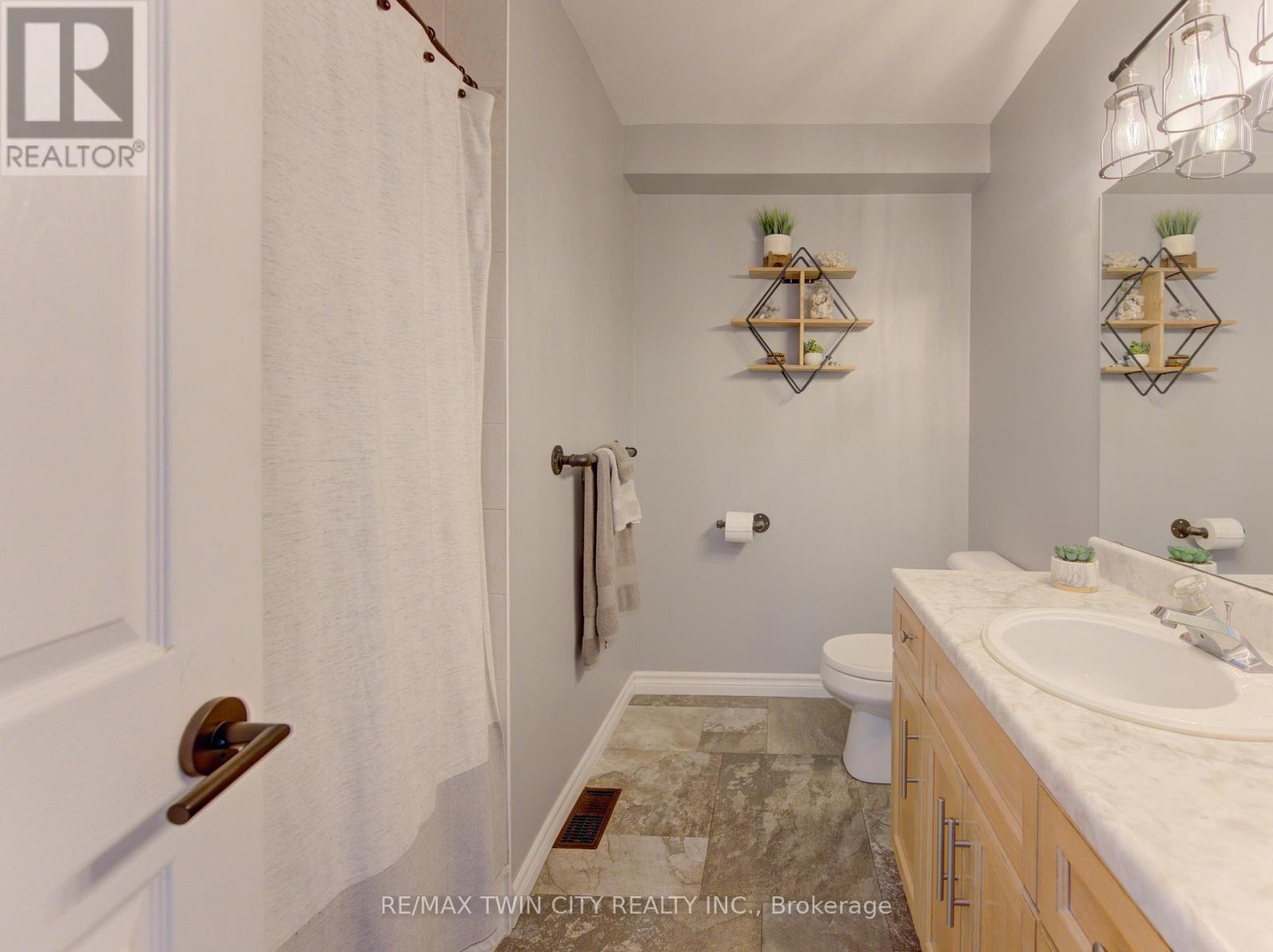 18 Carriage Hill Trail, Woolwich, Ontario  N3B 3K7 - Photo 23 - X13096008
