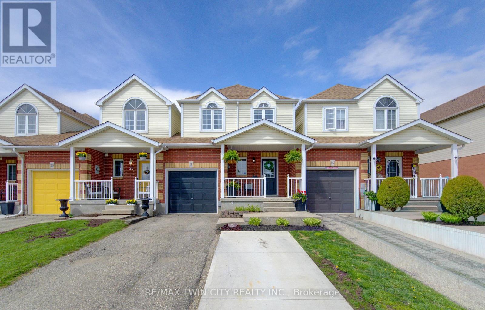 18 Carriage Hill Trail, Woolwich, Ontario  N3B 3K7 - Photo 3 - X13096008