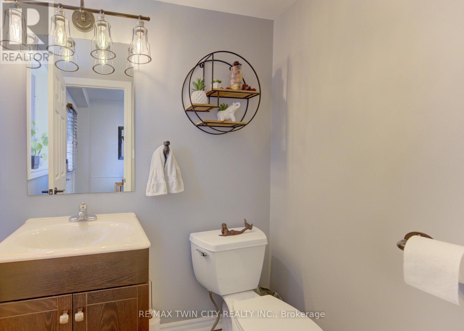 18 Carriage Hill Trail, Woolwich, Ontario  N3B 3K7 - Photo 8 - X13096008