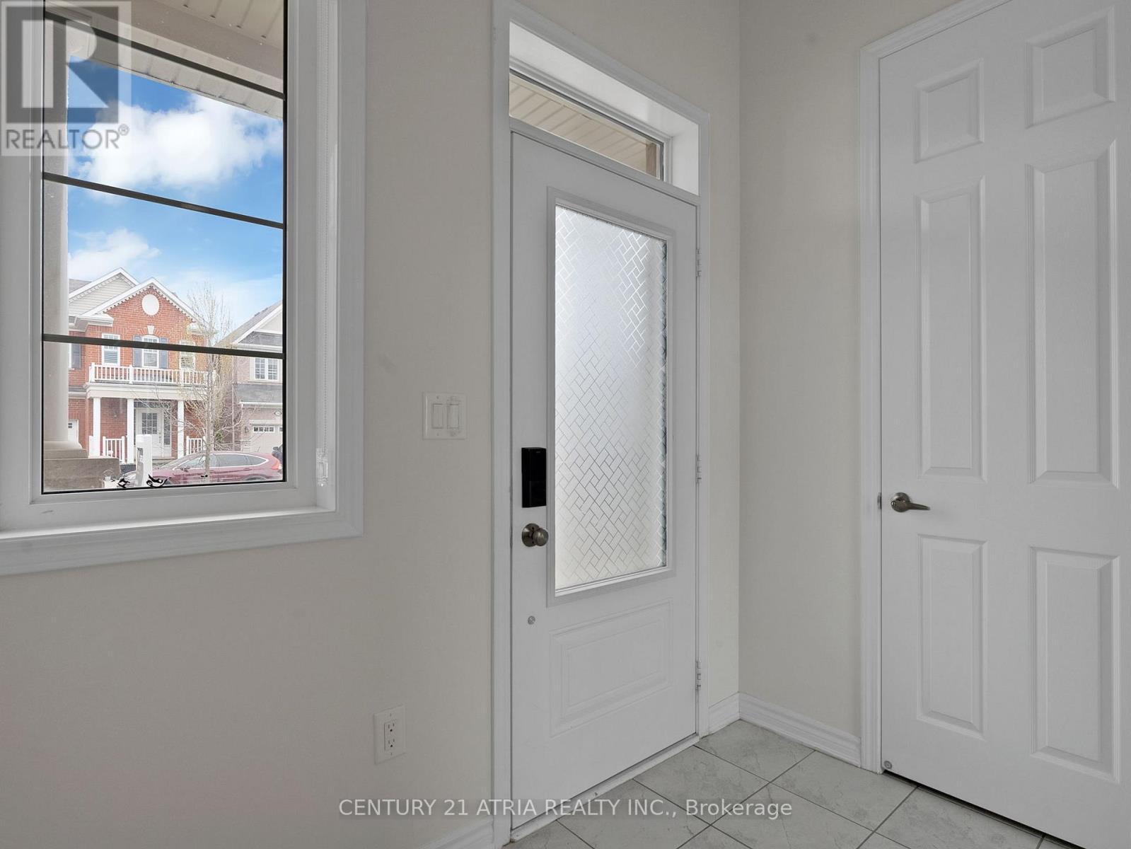 33 Stillwater Crescent, Hamilton, Ontario  L8B 1V6 - Photo 5 - X13096028