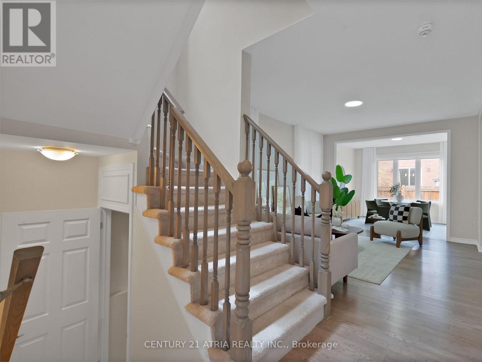 33 Stillwater Crescent, Hamilton, Ontario  L8B 1V6 - Photo 8 - X13096028