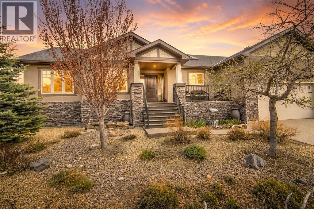 100 Canyoncrest Point W, Lethbridge, Alberta