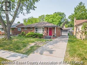 465 RIVERDALE AVENUE, Windsor, Ontario