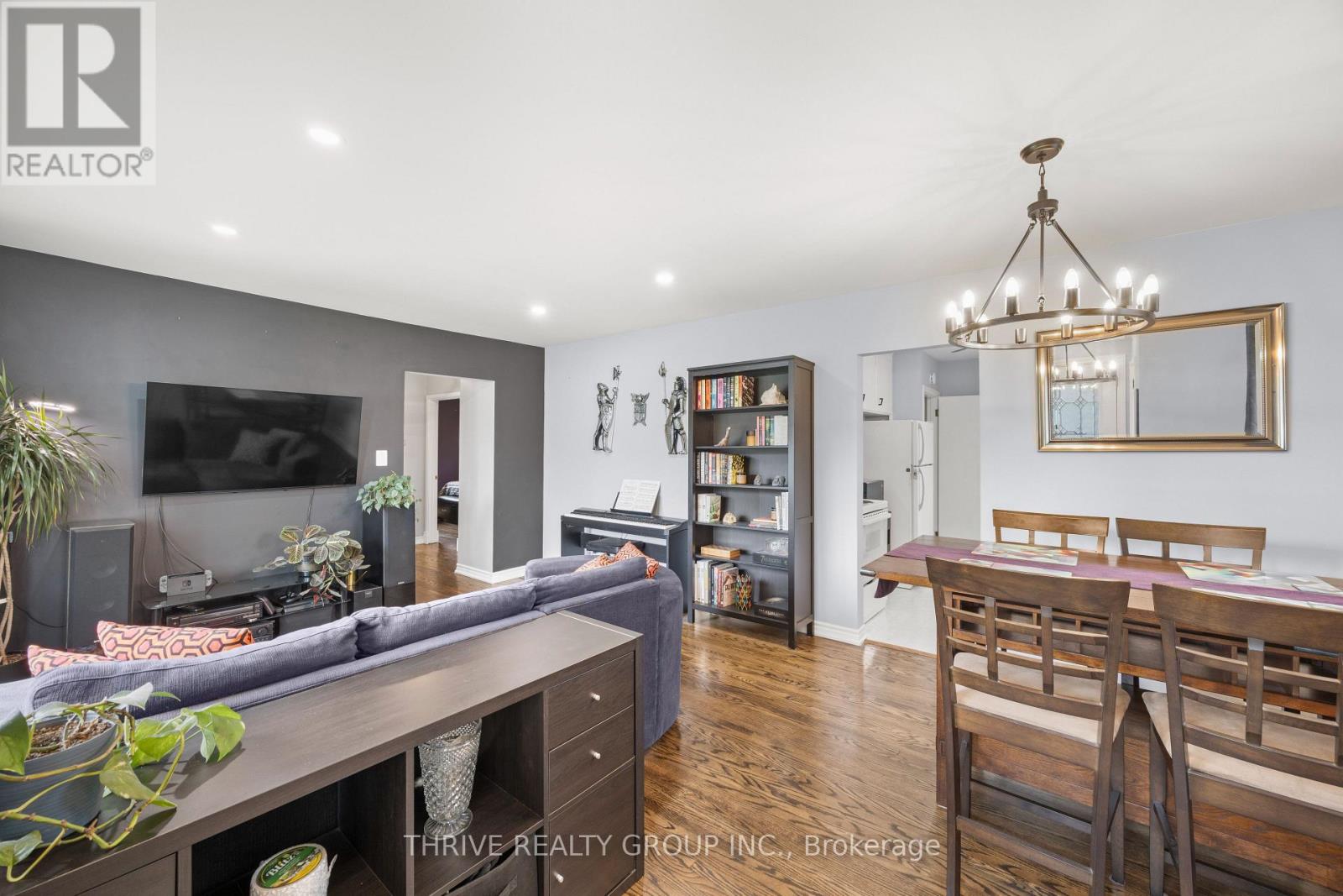219 Burnside Drive, London East, Ontario  N5V 1B8 - Photo 3 - X13096138