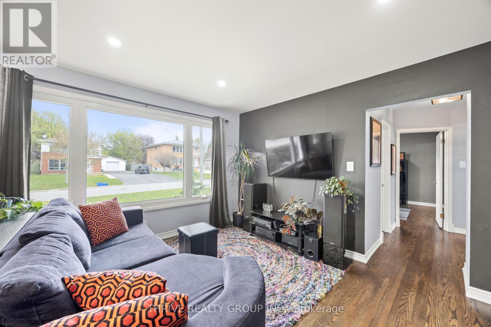 219 Burnside Drive, London East, Ontario  N5V 1B8 - Photo 5 - X13096138