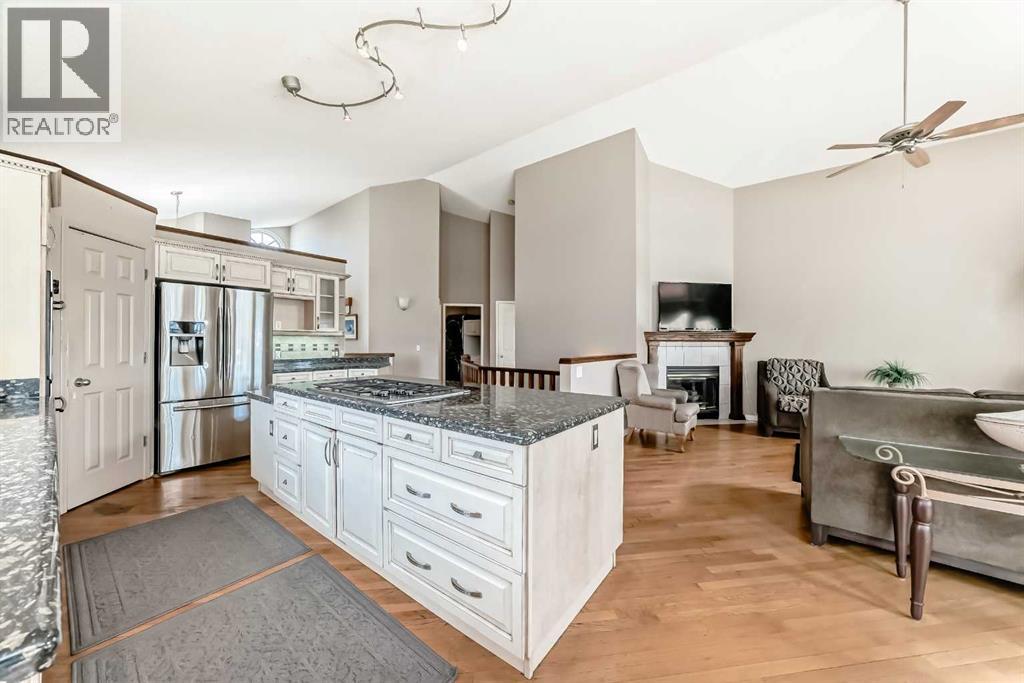 405 Lakeside Greens Place, Chestermere, Alberta  T1X 1C6 - Photo 5 - A2304311