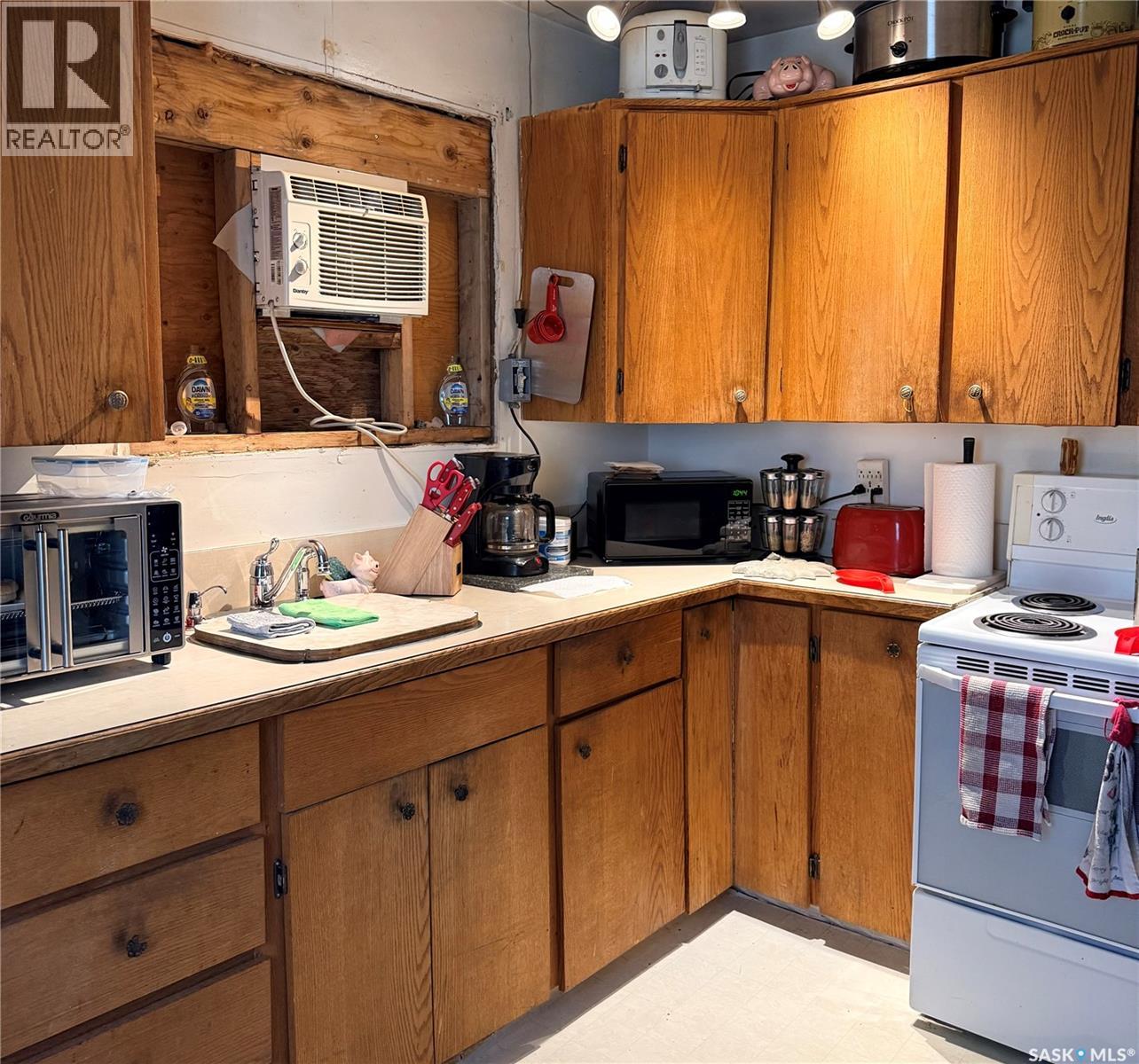 902 Fairford Street E, Moose Jaw, Saskatchewan  S6H 0G5 - Photo 8 - SK035230
