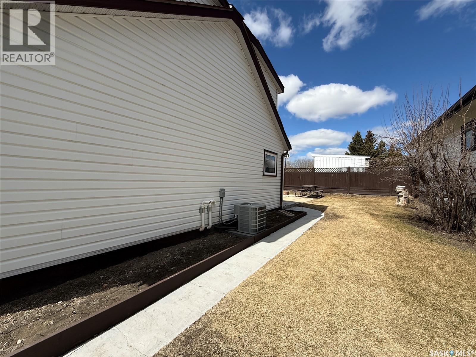 117 3rd Avenue Nw, Watson, Saskatchewan  S0K 4V0 - Photo 43 - SK035165