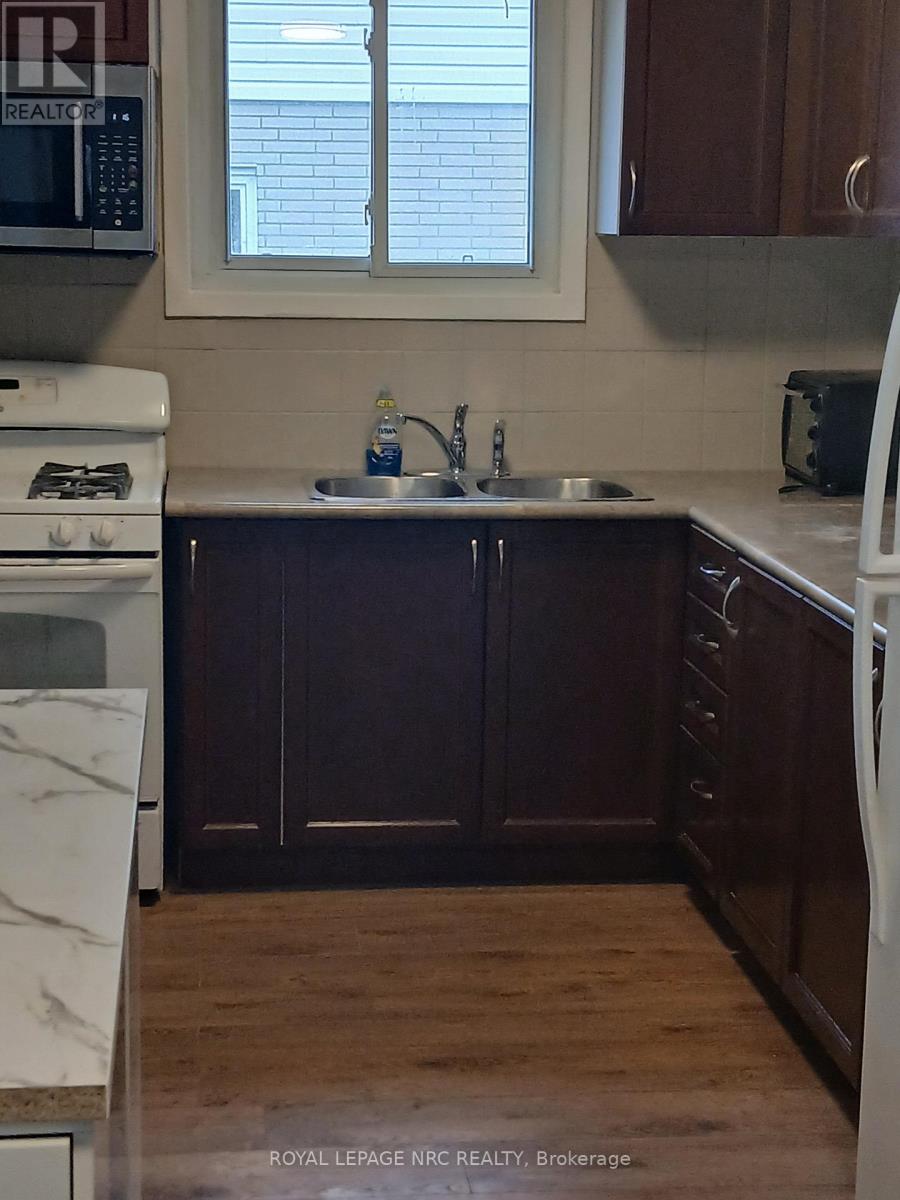 4492 Dorchester Road, Niagara Falls, Ontario  L2E 6N4 - Photo 14 - X13096232