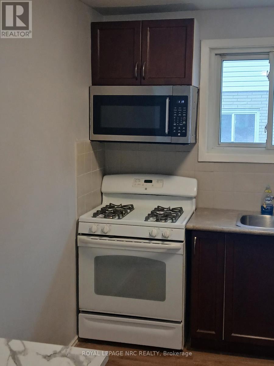 4492 Dorchester Road, Niagara Falls, Ontario  L2E 6N4 - Photo 15 - X13096232
