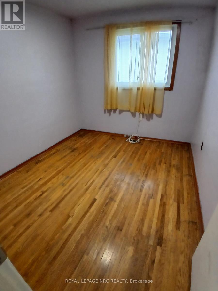 4492 Dorchester Road, Niagara Falls, Ontario  L2E 6N4 - Photo 21 - X13096232