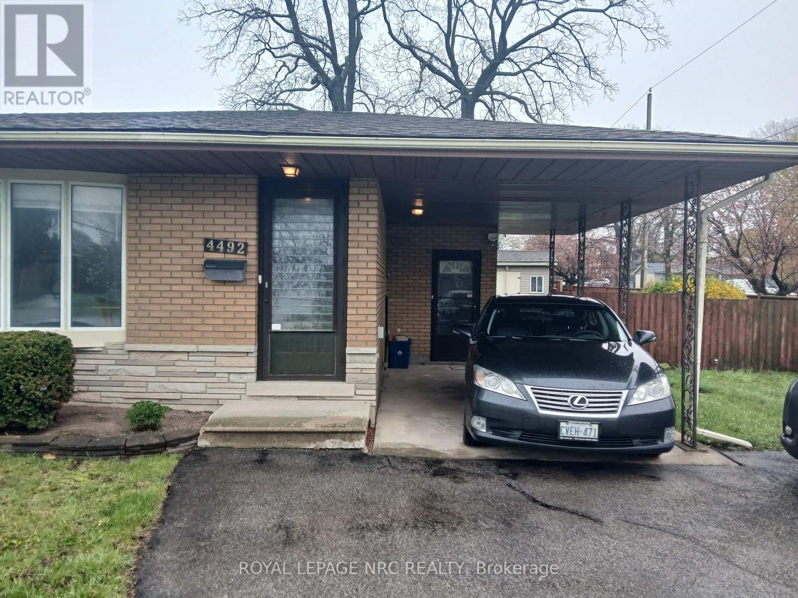 4492 Dorchester Road, Niagara Falls, Ontario  L2E 6N4 - Photo 3 - X13096232