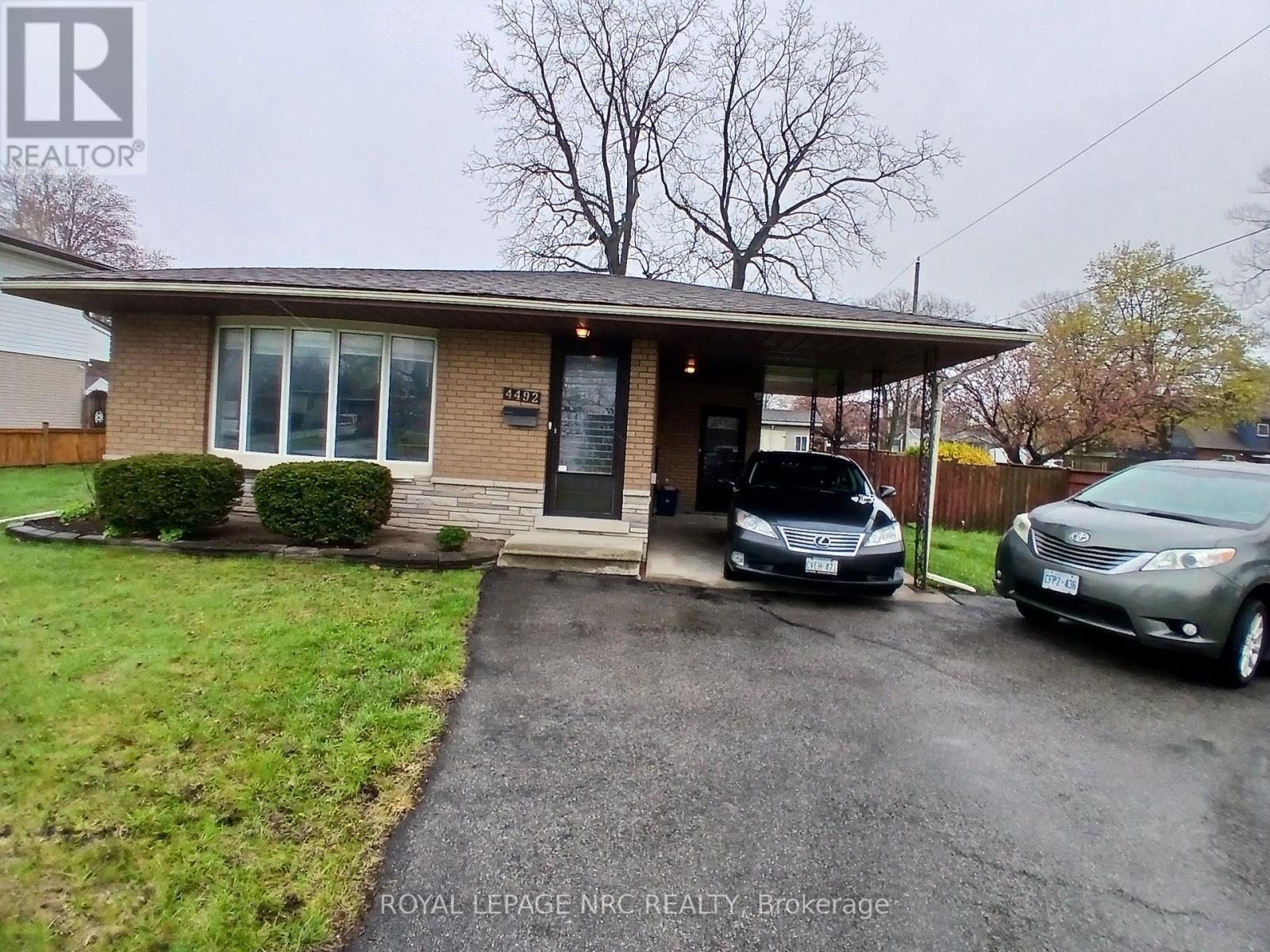 4492 Dorchester Road, Niagara Falls, Ontario  L2E 6N4 - Photo 4 - X13096232