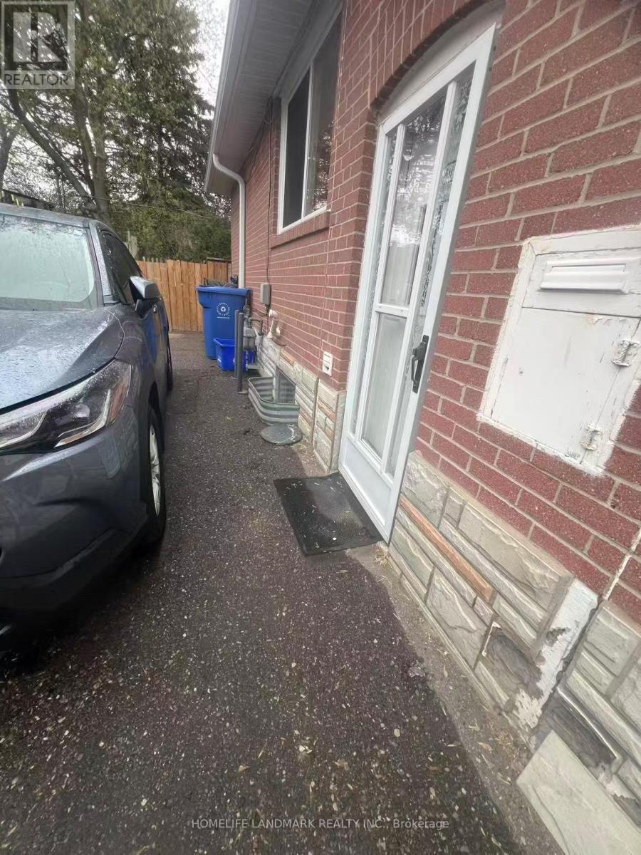 Bsmt Apt - 94 Longford Drive, Newmarket, Ontario  L3Y 2Y4 - Photo 3 - N13090974