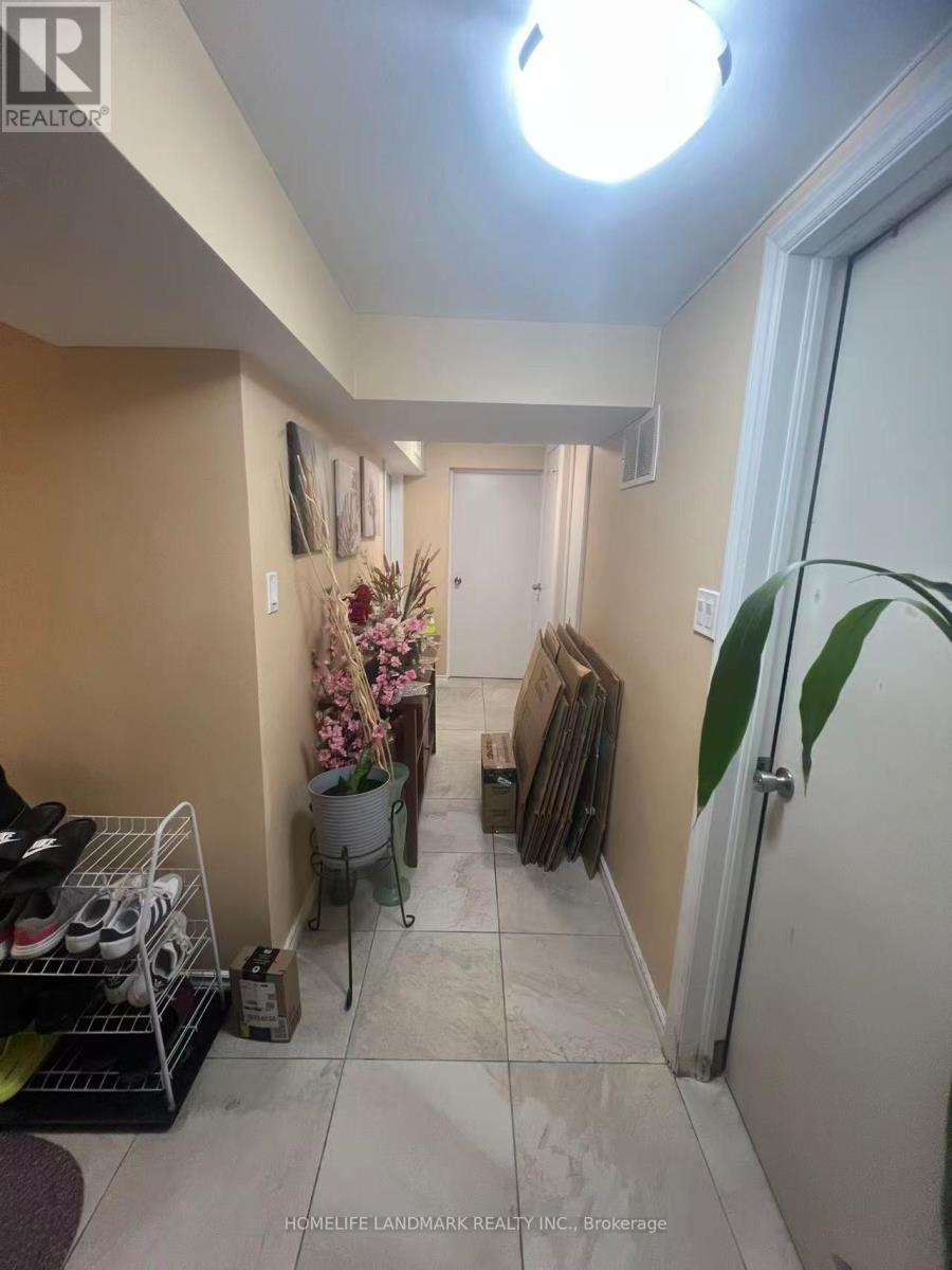 Bsmt Apt - 94 Longford Drive, Newmarket, Ontario  L3Y 2Y4 - Photo 4 - N13090974