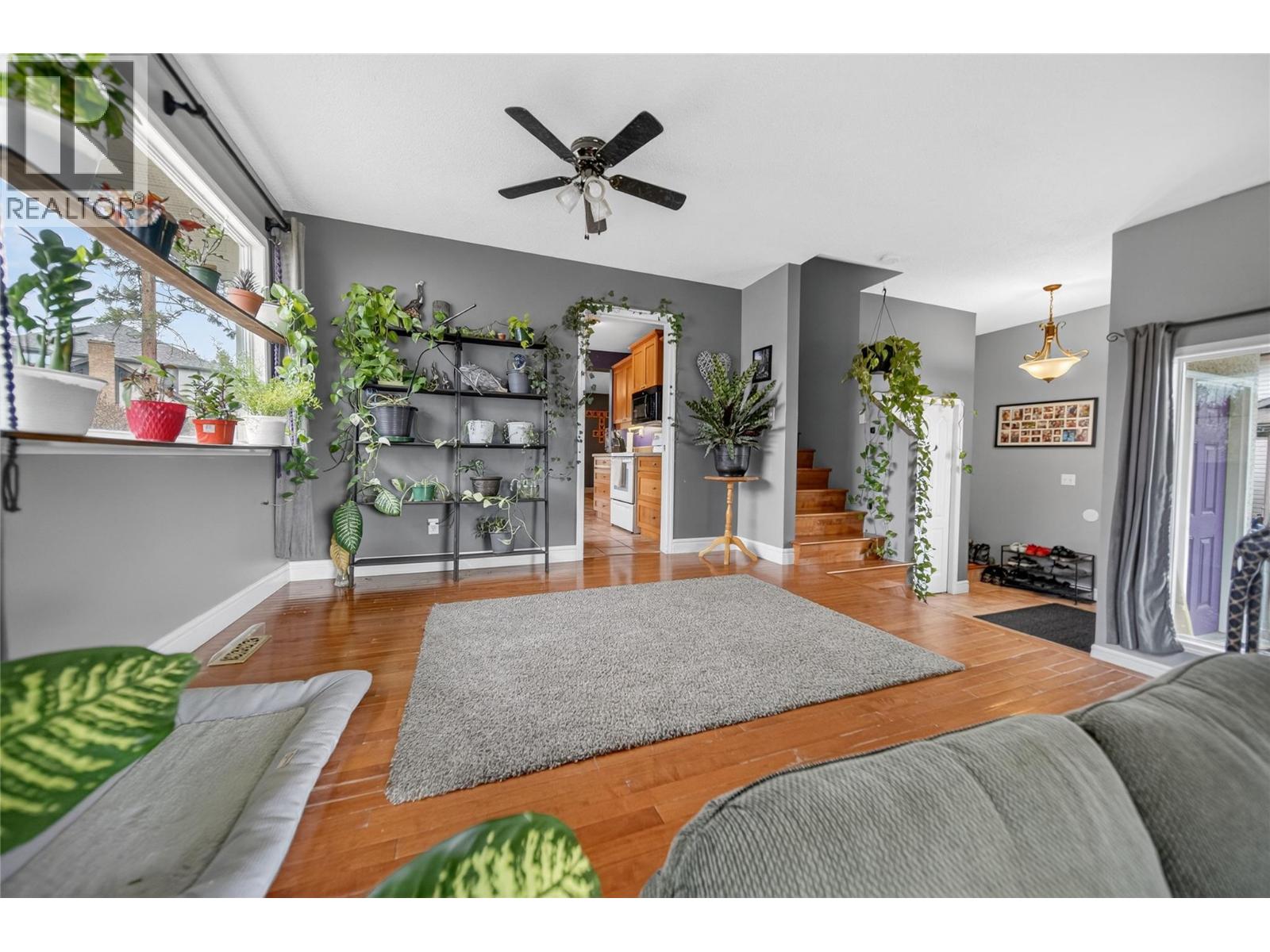 2917 2b Street S, Cranbrook, British Columbia  V1C 5G1 - Photo 2 - 10386116