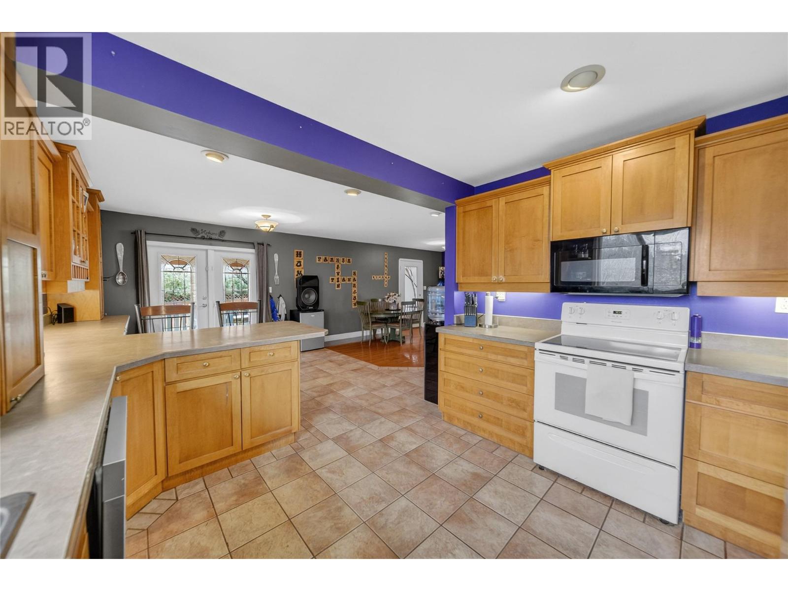2917 2b Street S, Cranbrook, British Columbia  V1C 5G1 - Photo 4 - 10386116