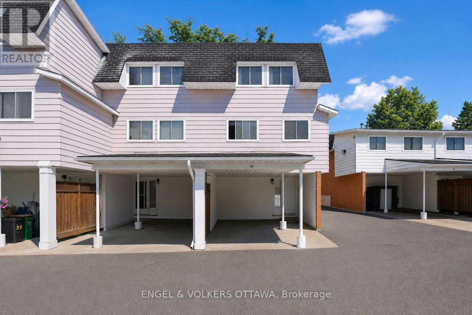 34 ALISON KORN PRIVATE, Ottawa, Ontario