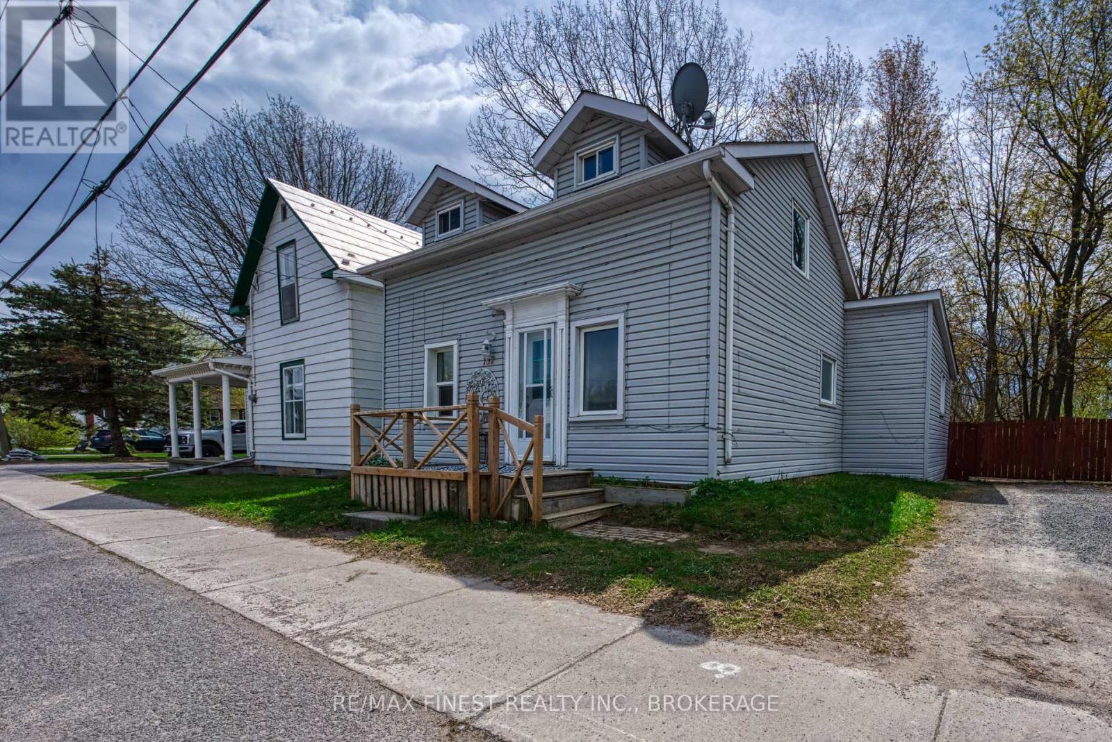 167 MAIN STREET, Loyalist, Ontario