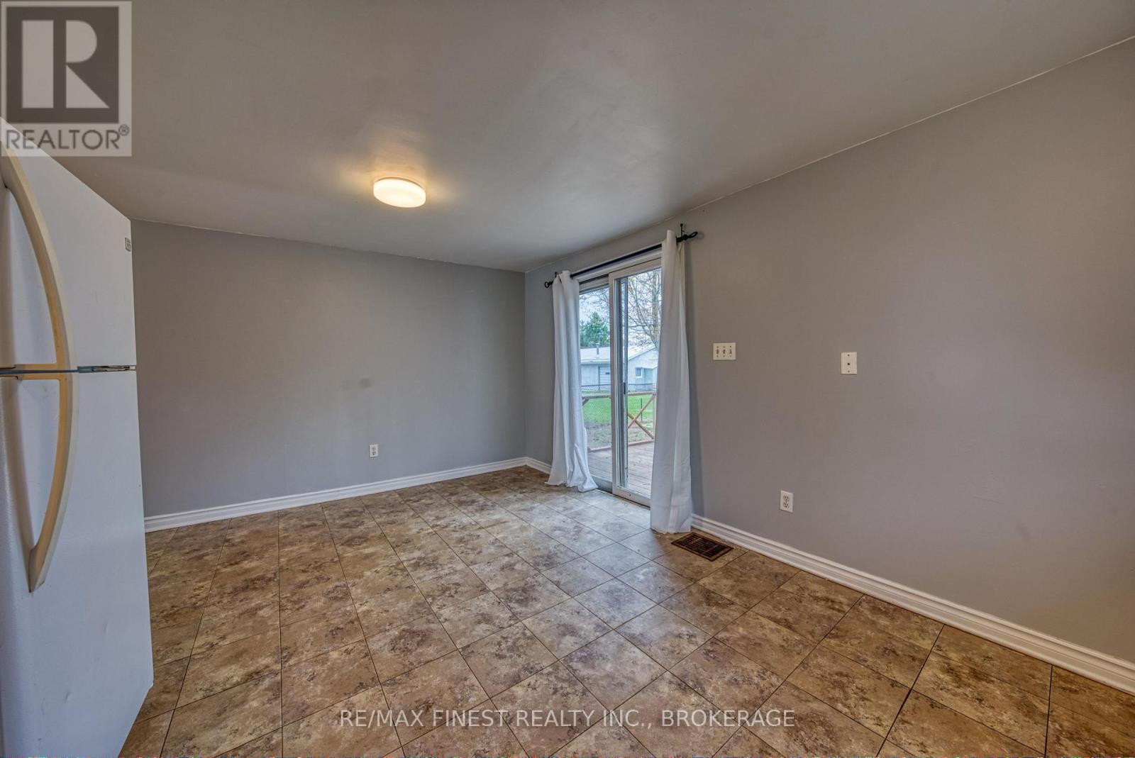 167 Main Street, Loyalist, Ontario  K0H 2H0 - Photo 11 - X13096244