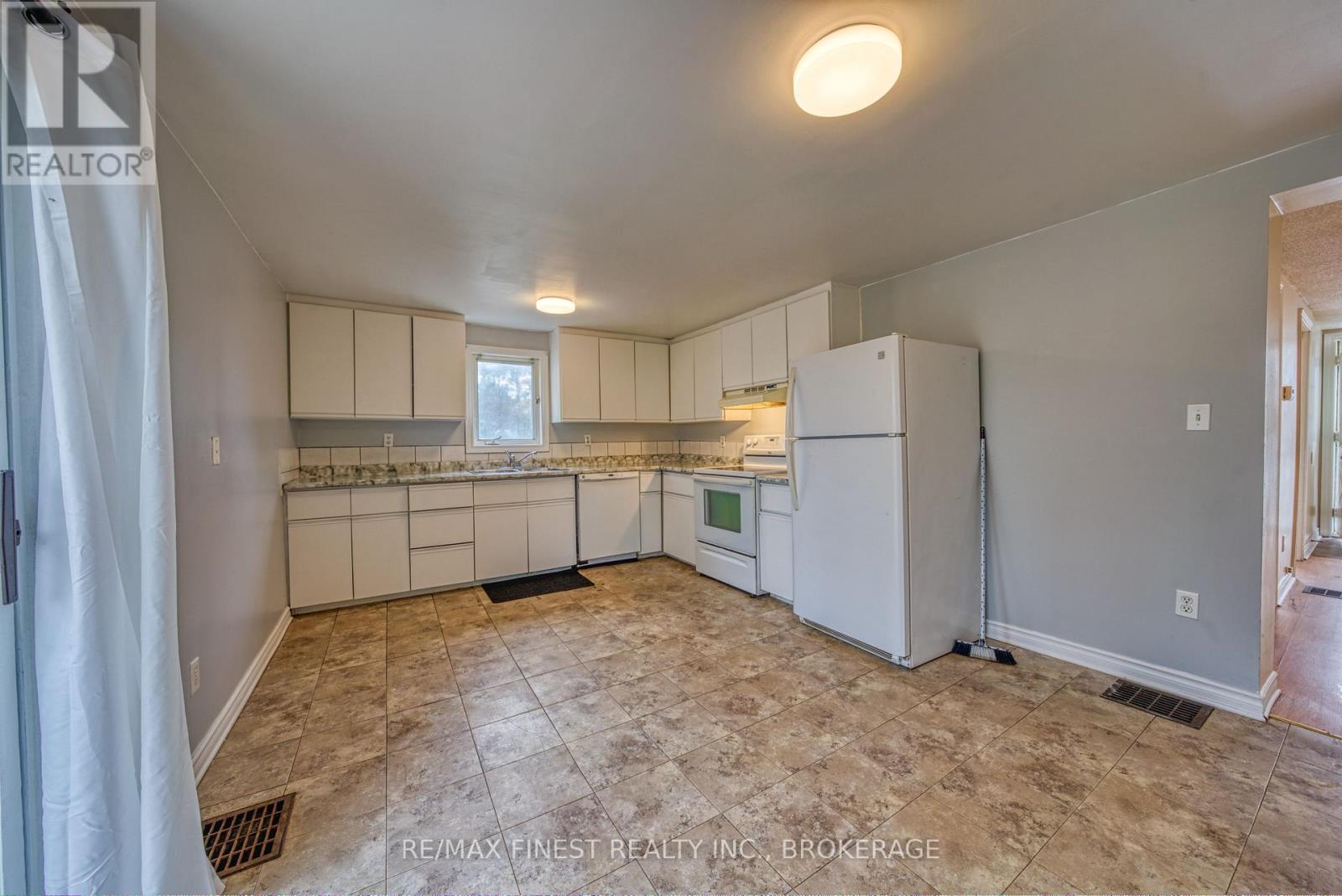 167 Main Street, Loyalist, Ontario  K0H 2H0 - Photo 9 - X13096244