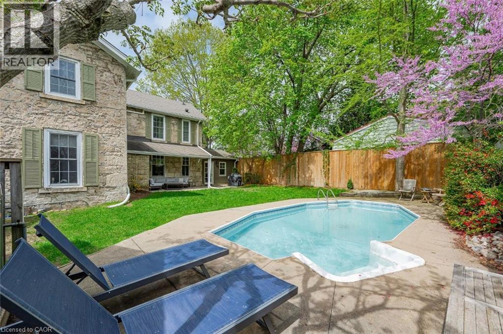 15 Liverpool Street, Guelph, Ontario  N1H 2K8 - Photo 4 - 40807698