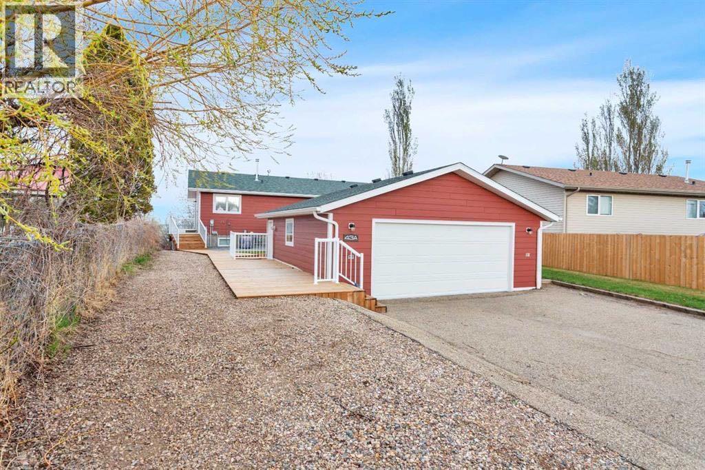 43a Sands Street, Rochon Sands, Alberta  T0C 3B0 - Photo 2 - A2283627
