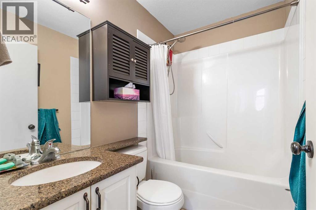 13 Cyprus Road, Blackfalds, Alberta  T4M 0E2 - Photo 21 - A2303588