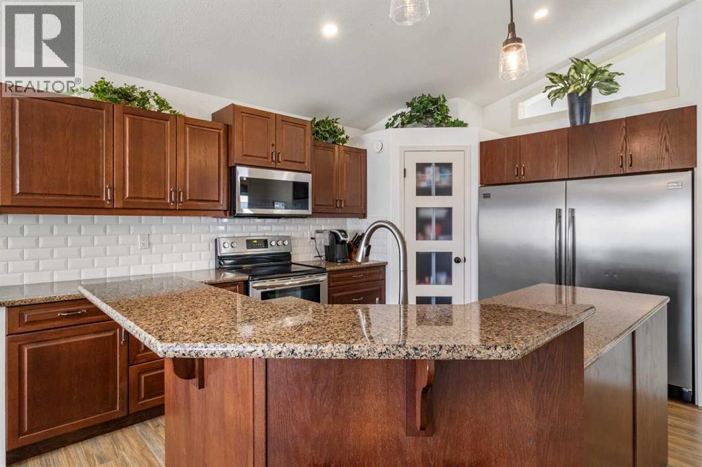13 Cyprus Road, Blackfalds, Alberta  T4M 0E2 - Photo 11 - A2303588