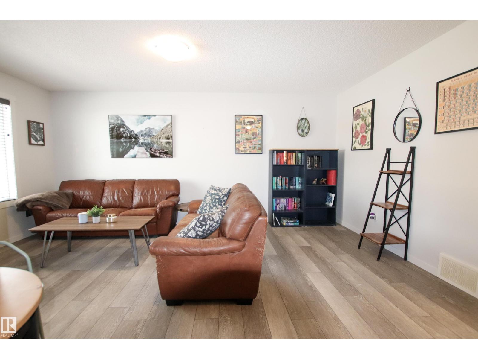 2509 14 Av Nw, Edmonton, Alberta  T6T 2J6 - Photo 2 - E4486210