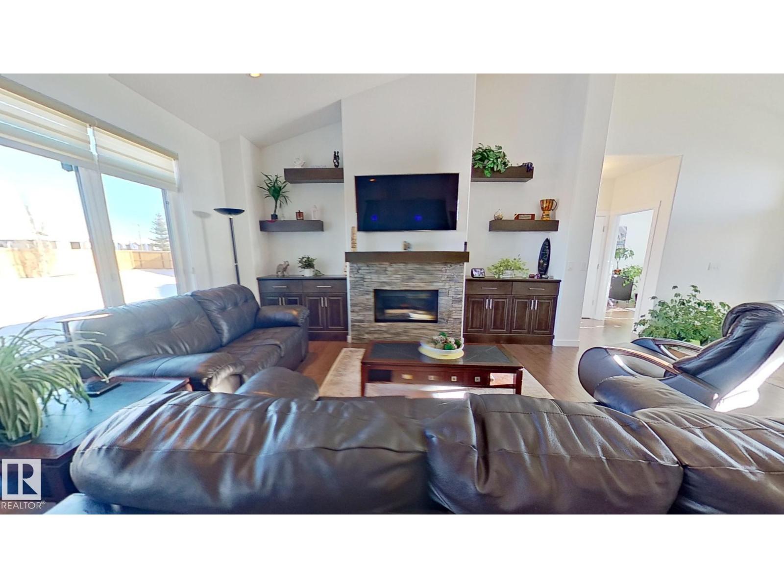 25 Nault Crescent, St. Albert, Alberta  T8N 4H8 - Photo 2 - E4486215