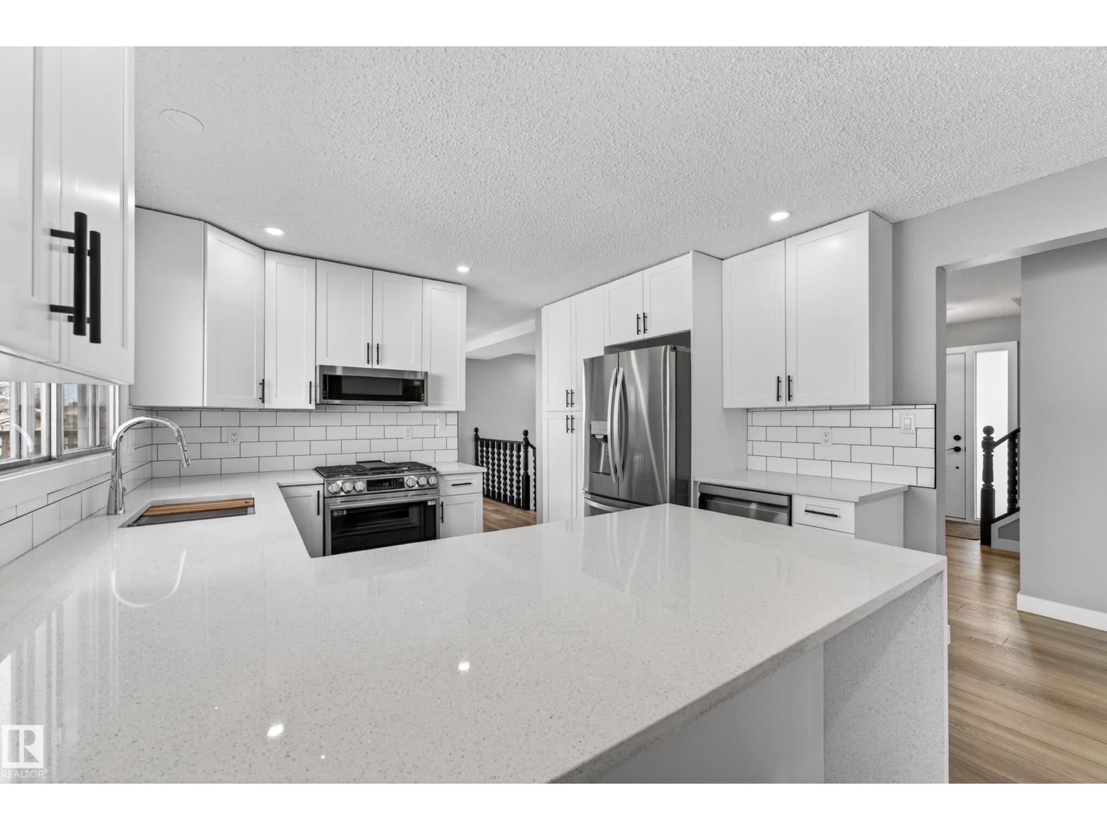 11016 171 Av Nw, Edmonton, Alberta  T5X 3J6 - Photo 17 - E4486216